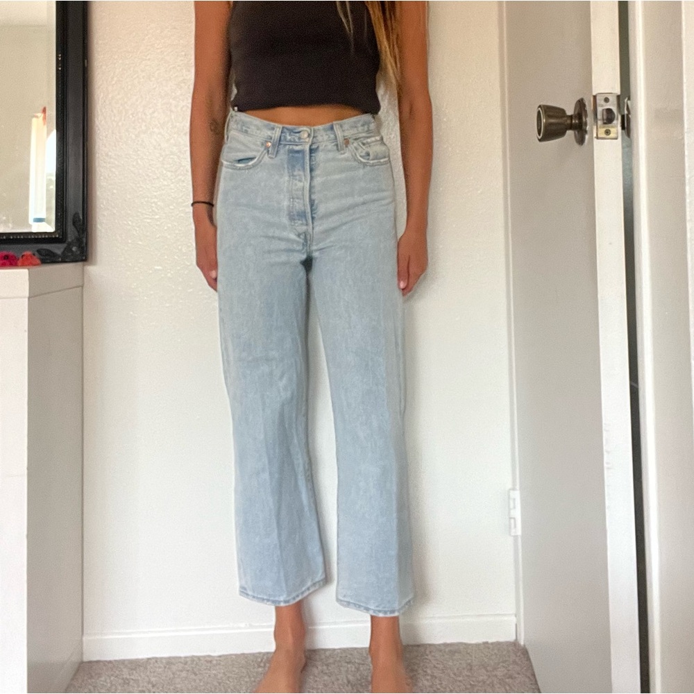 Levi’s Ribcage Straight Ankle Jeans
